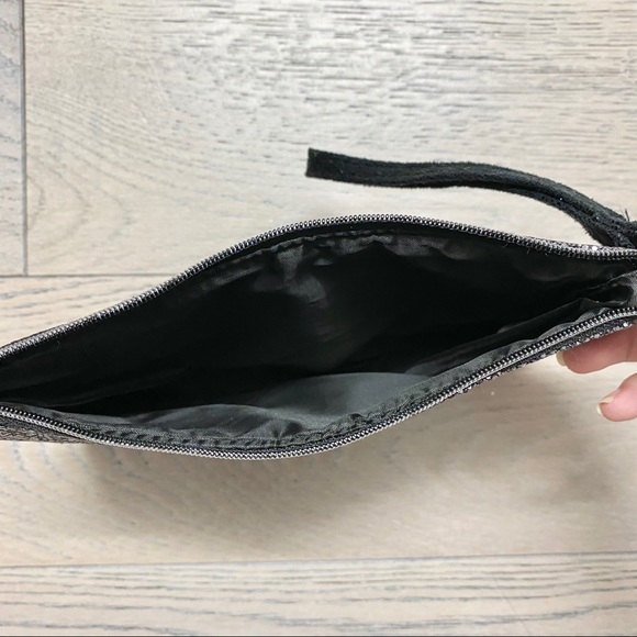 Julep Sparkly Makeup Bag / Wristlet - Picture 5 of 5
